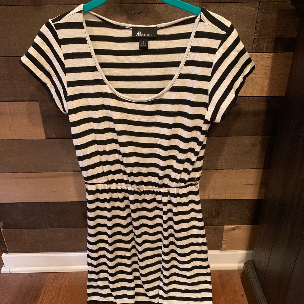 Black/white striped dress